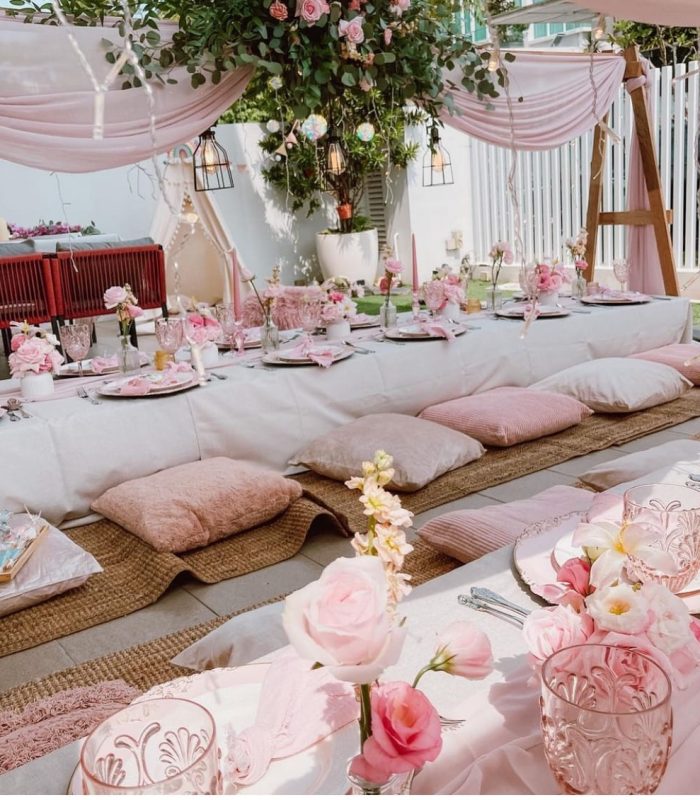 Bouquet de mariée en roses et pivoines blanches